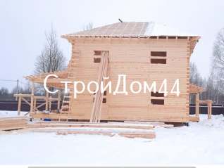 Дом из проф.бруса 140х190мм размером 9х9м с террасой 3х6м по проекту Бд-82 построенный в январе 2022 в Нарофоминском р- не