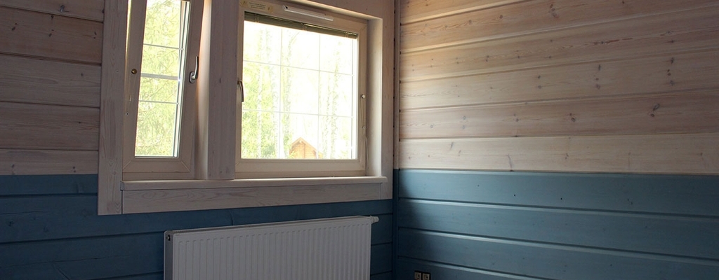 Покраска деревянного дома внутри с компанией «Том Сойер