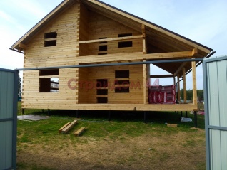 Дом из проф. бруса 145х145 мм размером 8.5х10м построенный в августе 2015г. в Можайском р-не